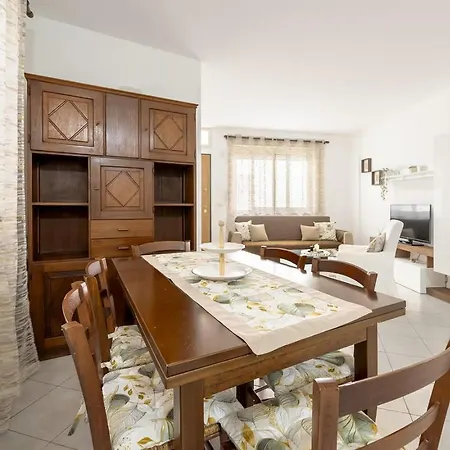 Evergreen House Otranto