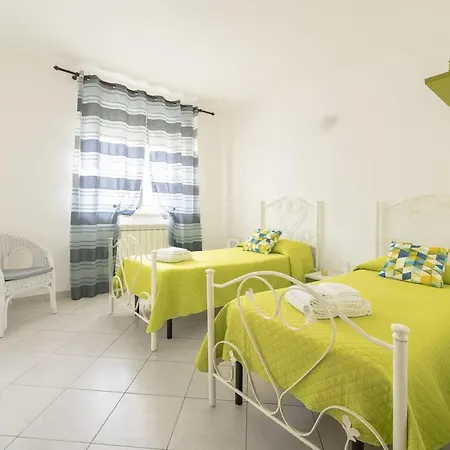 Evergreen House Holiday home Otranto